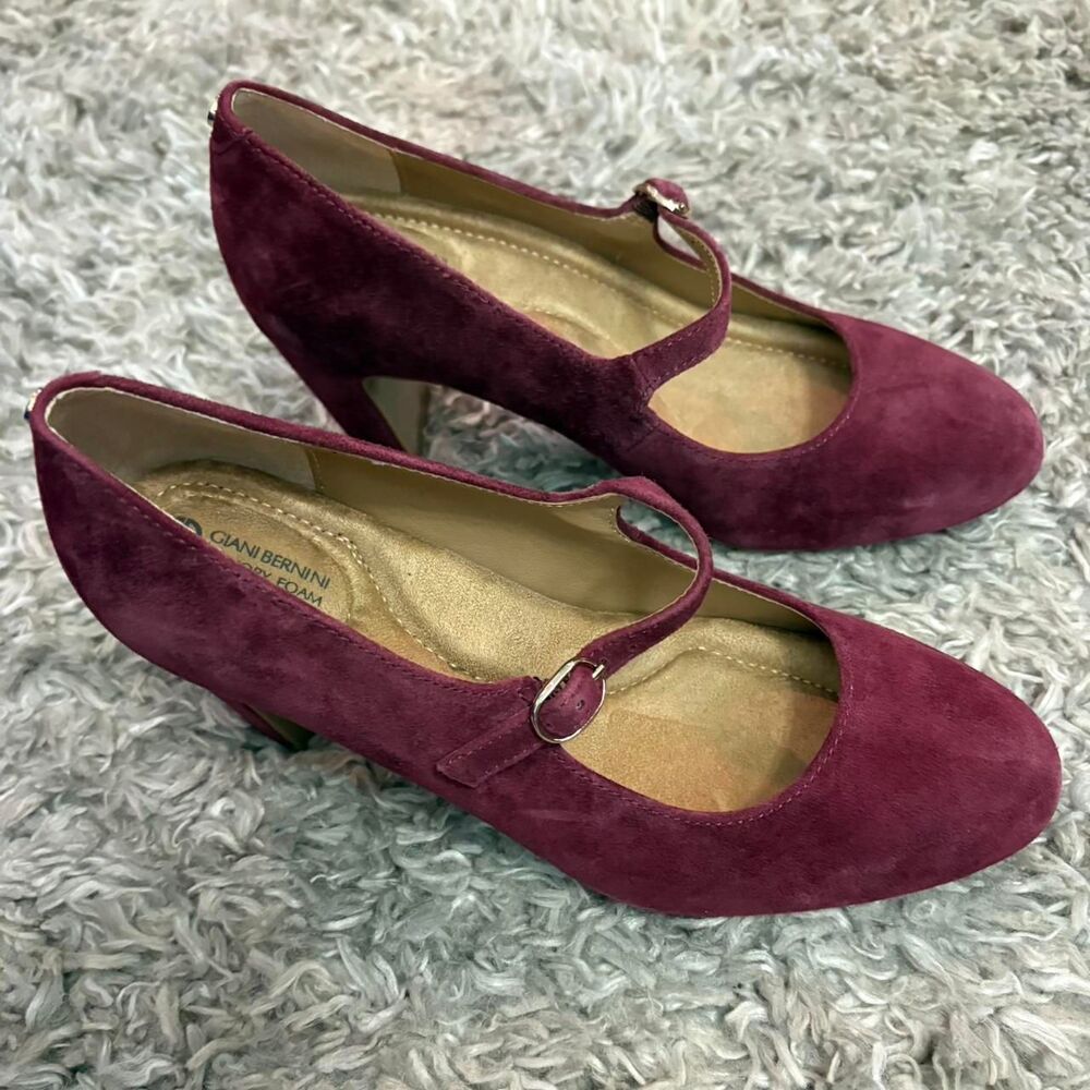 GIANI BERNINI WOMENS 6.5 suede mary jane heels like new condition